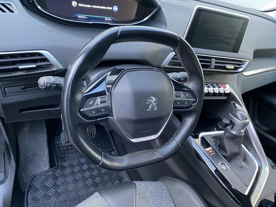 Peugeot 5008 1.5 HDi Allure