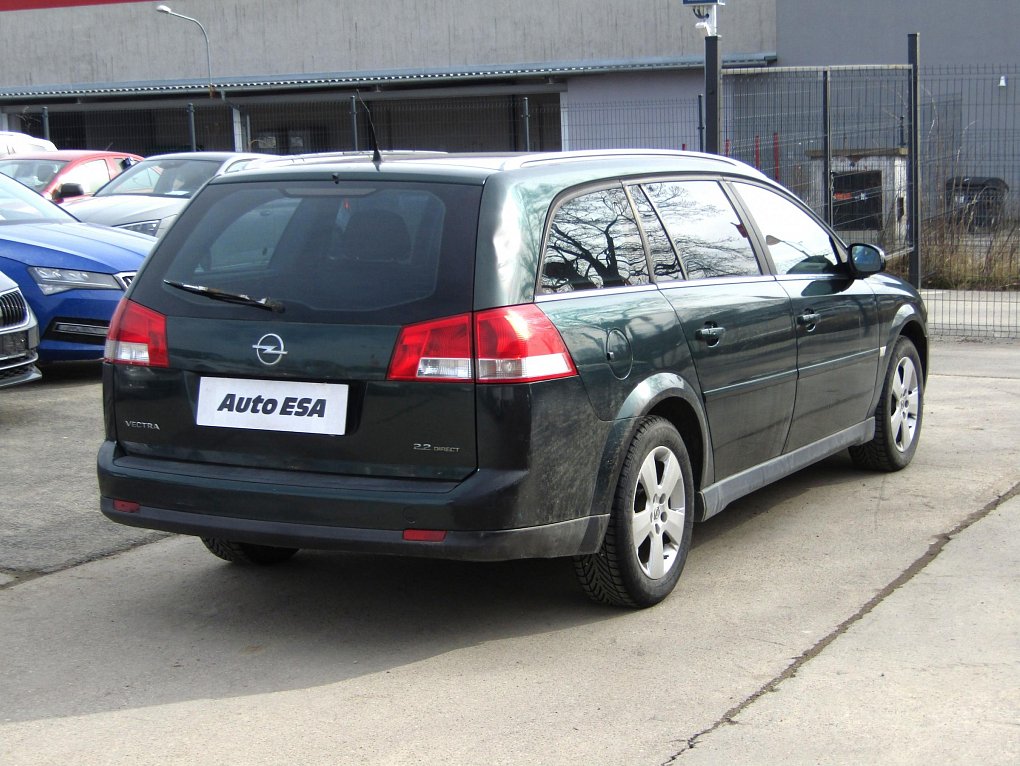 Opel Vectra 2.2i 