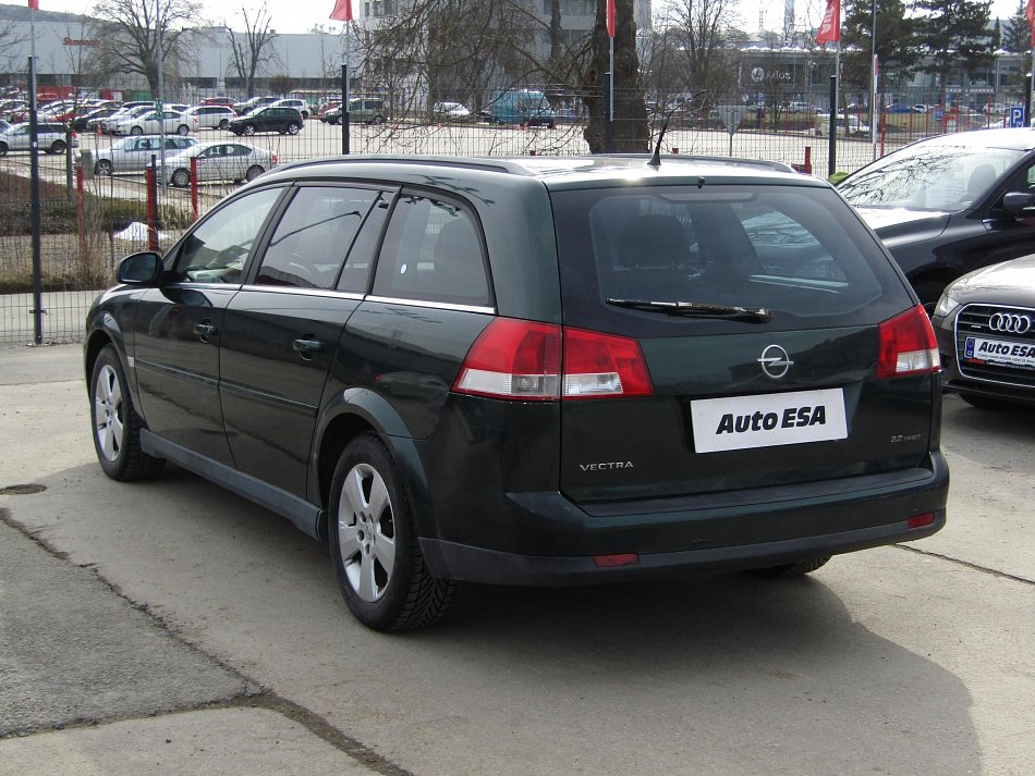 Opel Vectra 2.2i 