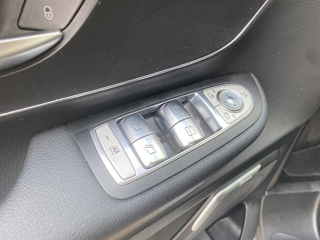 Mercedes-Benz Třída V 2.0CDi  V300 7míst