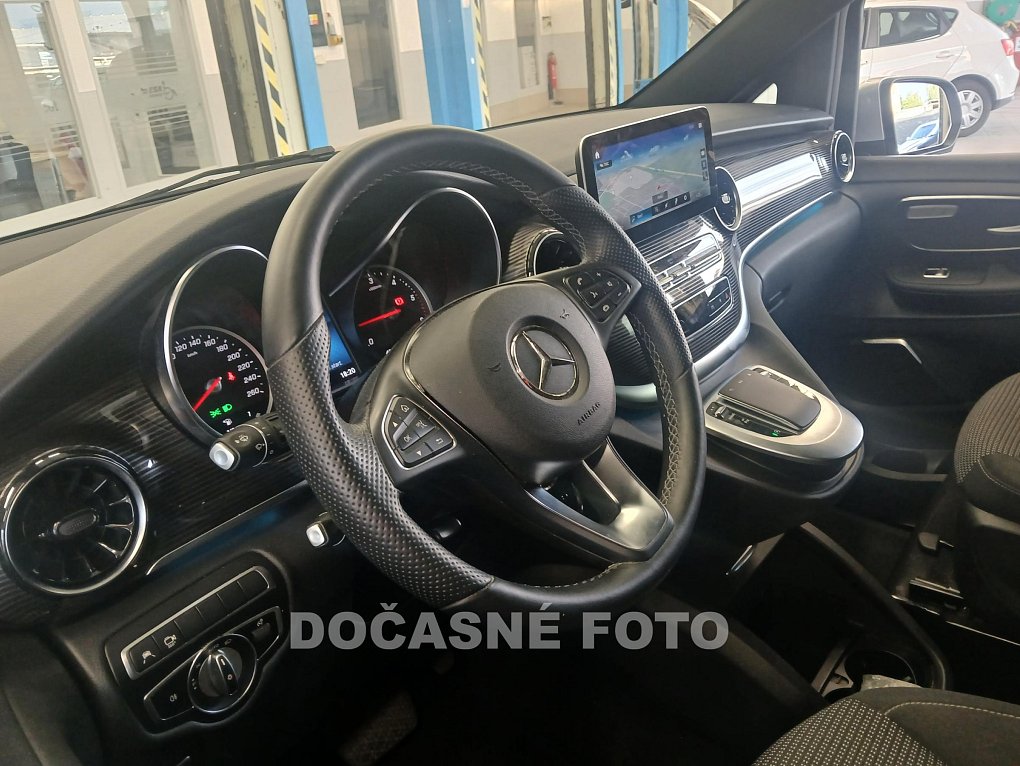 Mercedes-Benz Třída V 2.0CDi  V300
