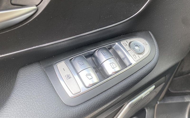 Mercedes-Benz Třída V 2.0CDi