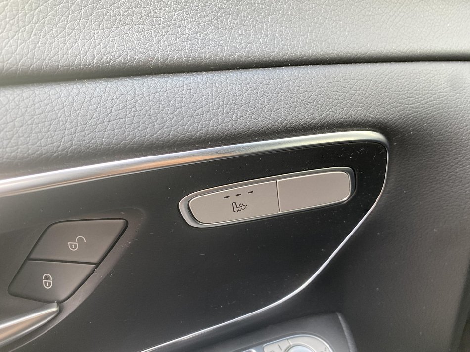Mercedes-Benz Třída V 2.0CDi  V300 7míst