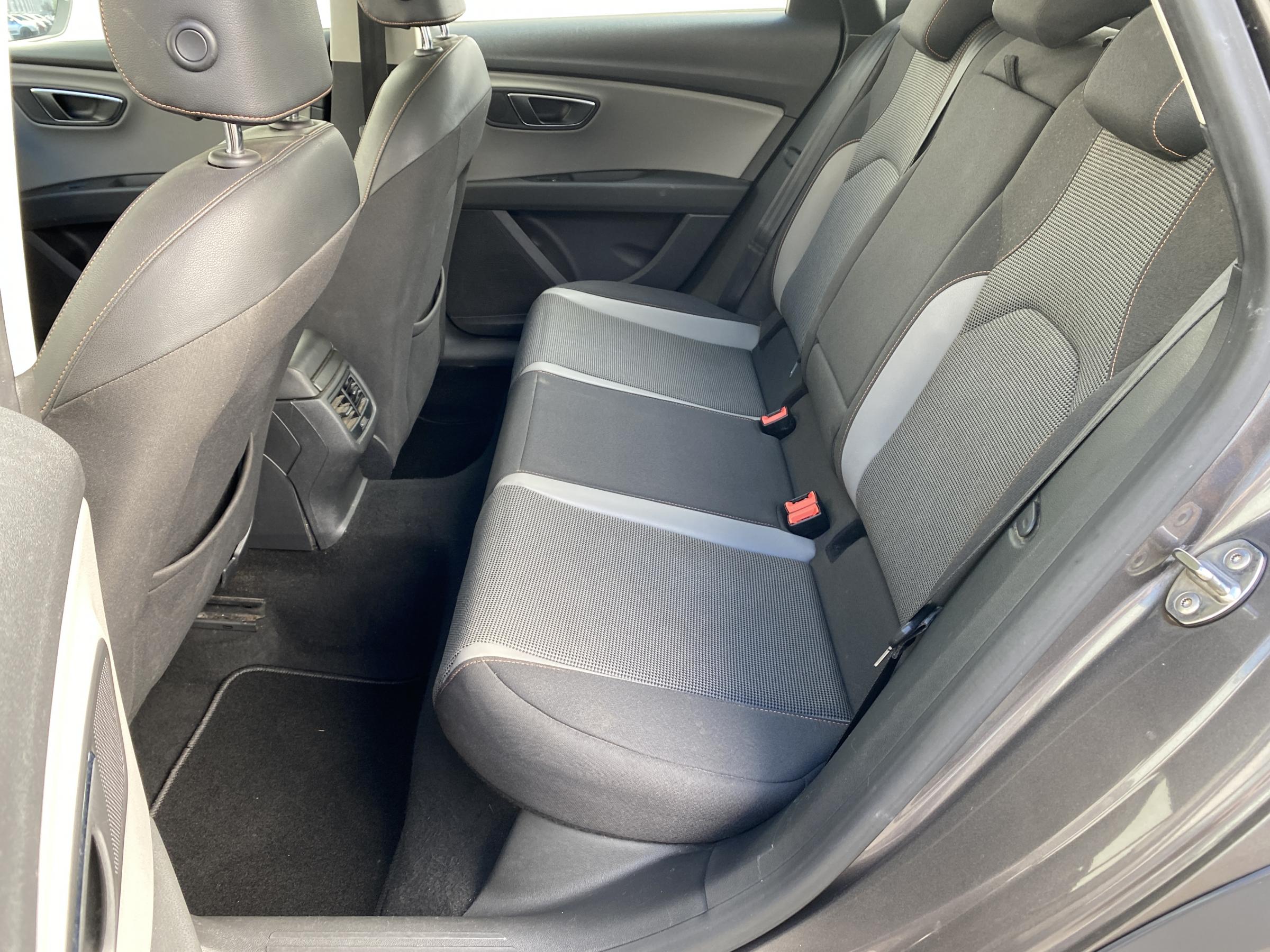 Seat Leon, 2015 - pohled č. 11