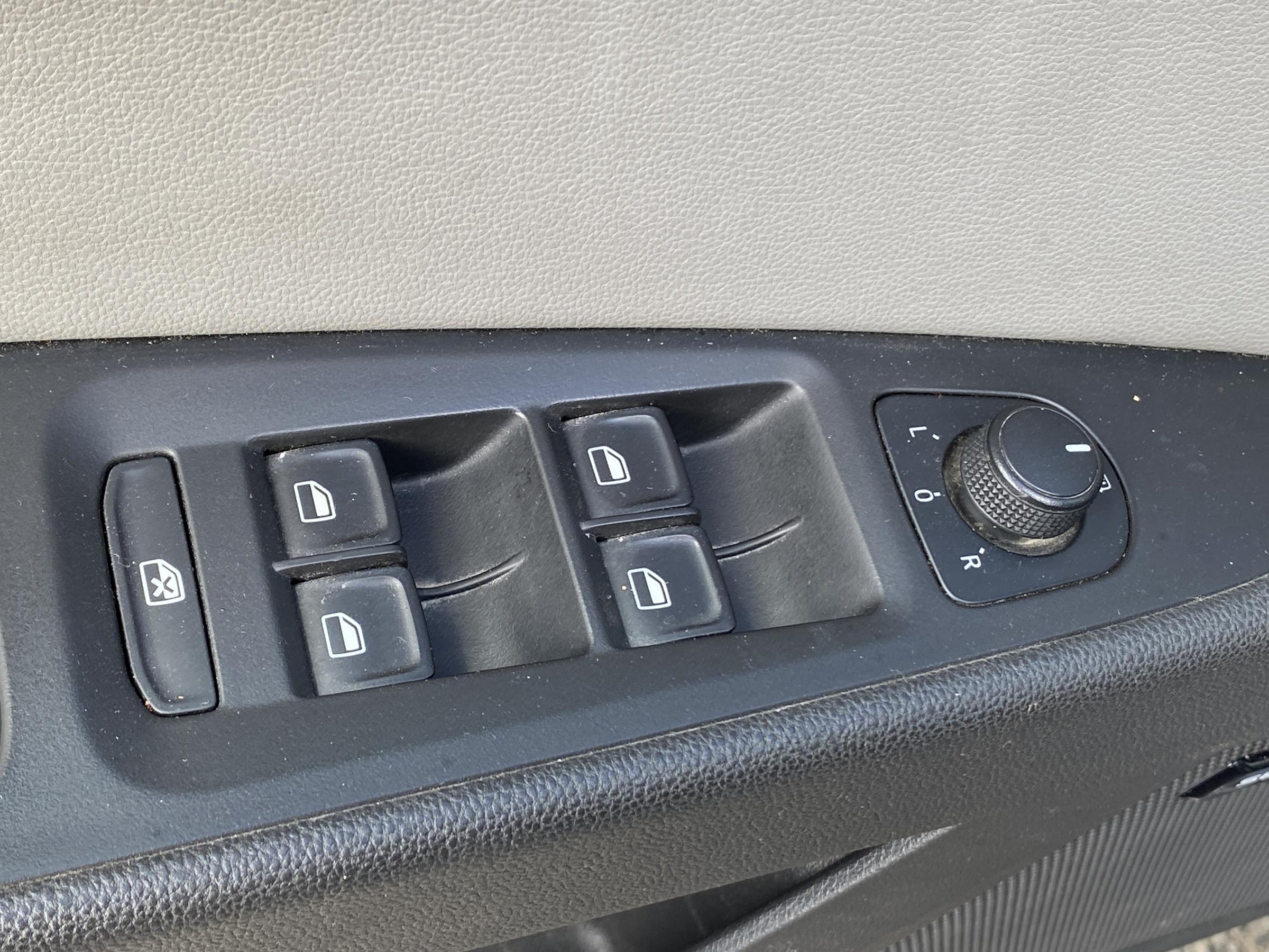 Seat Leon, 2015 - pohled č. 12