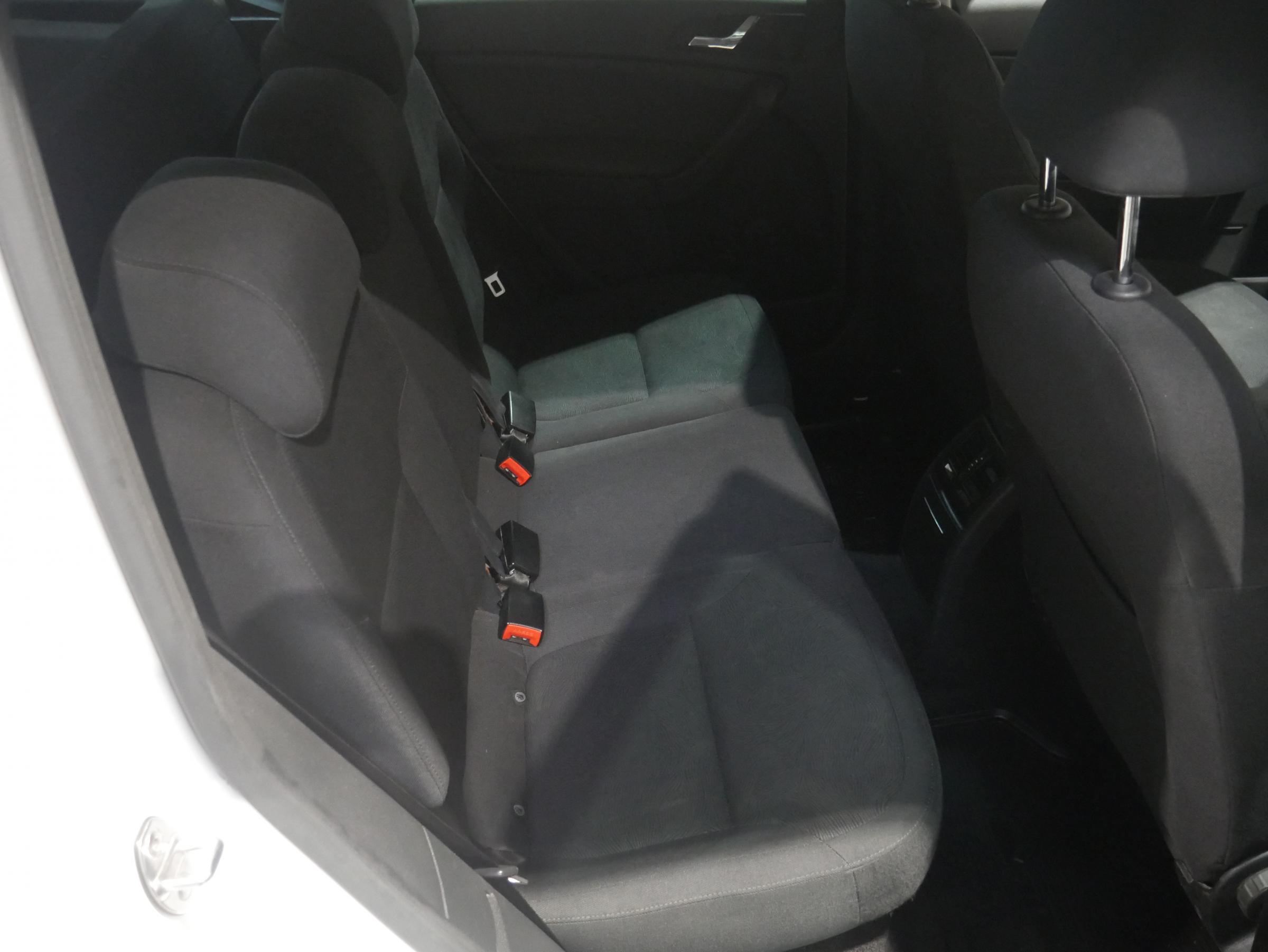 Škoda Yeti, 2014 - pohled č. 14