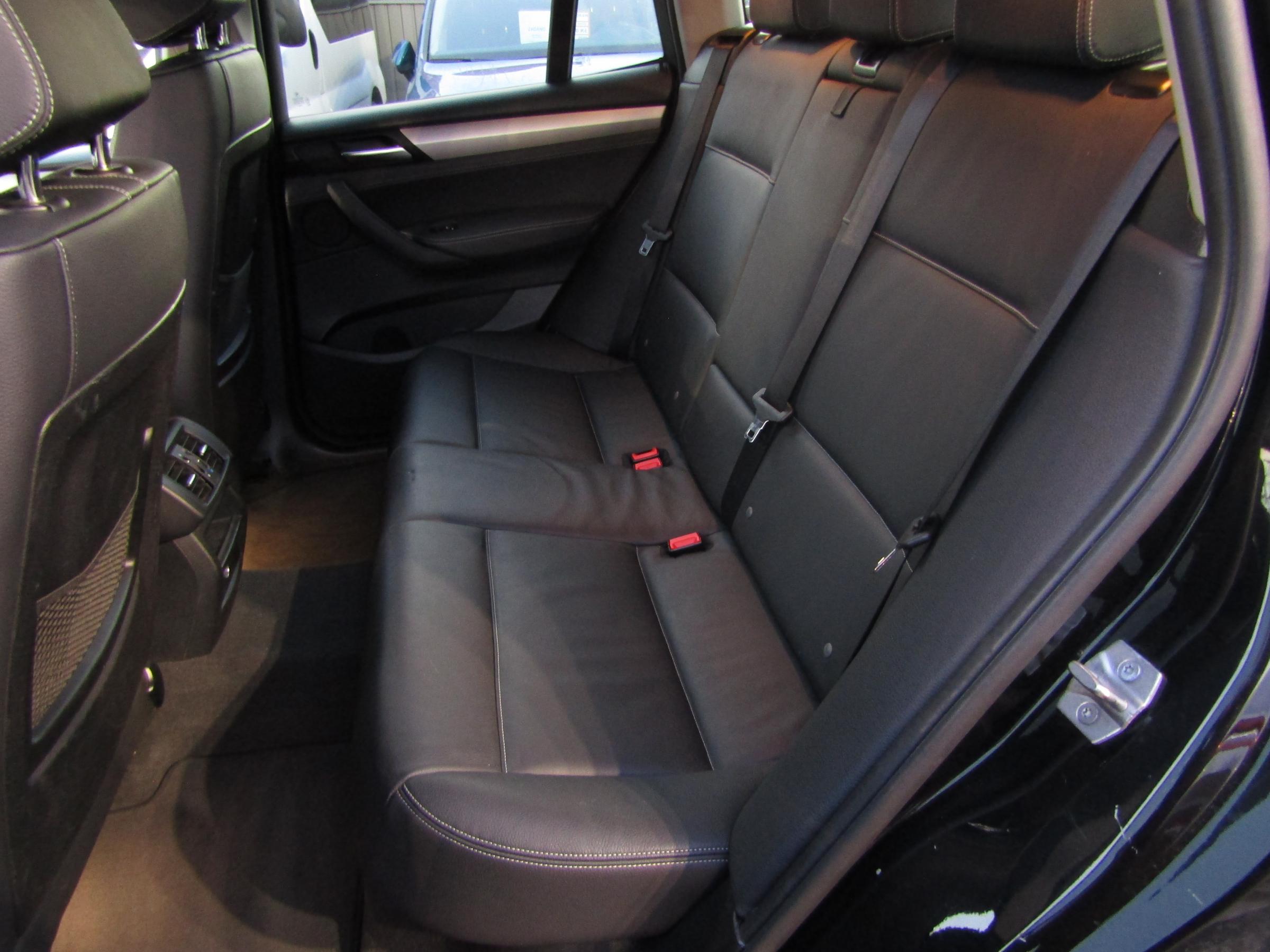 BMW X3, 2016 - pohled č. 10