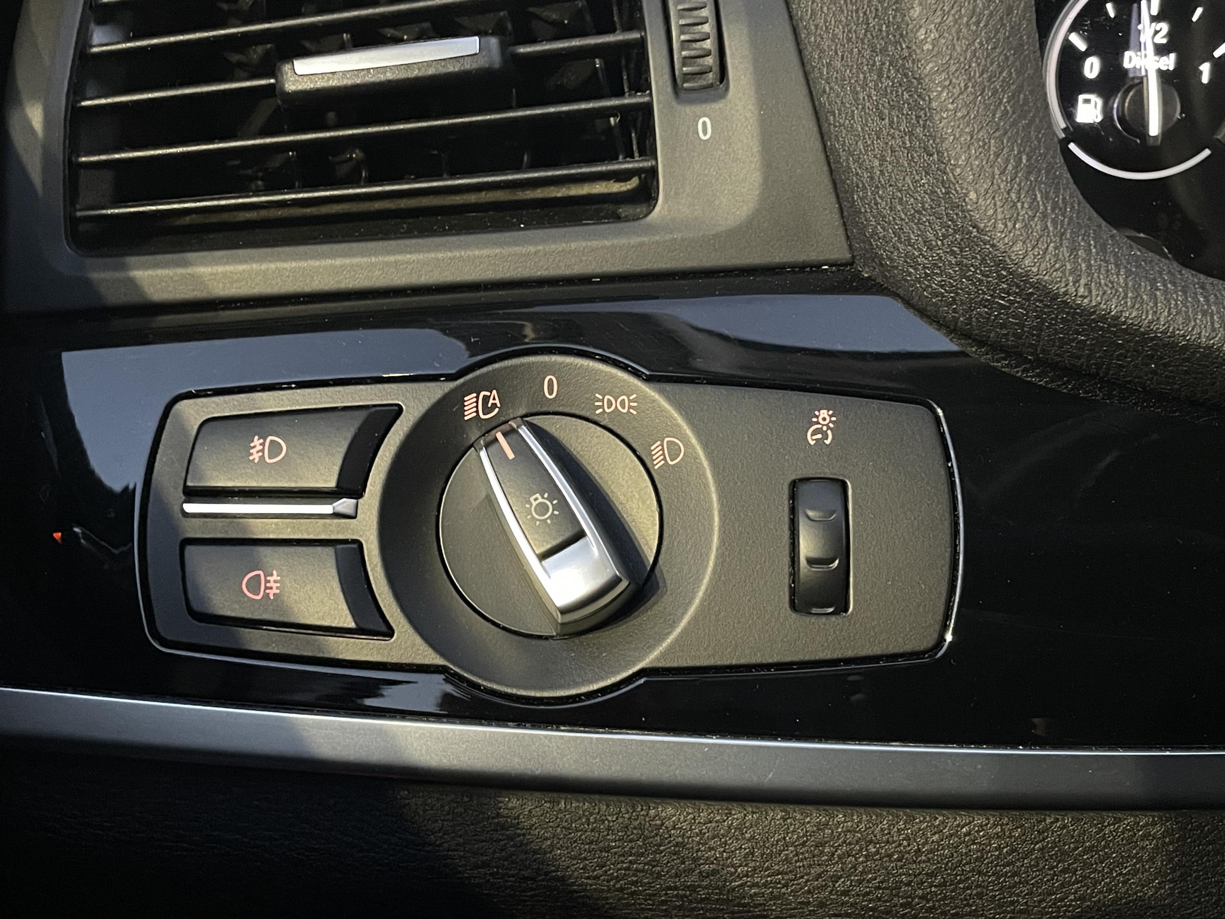 BMW X3, 2016 - pohled č. 12