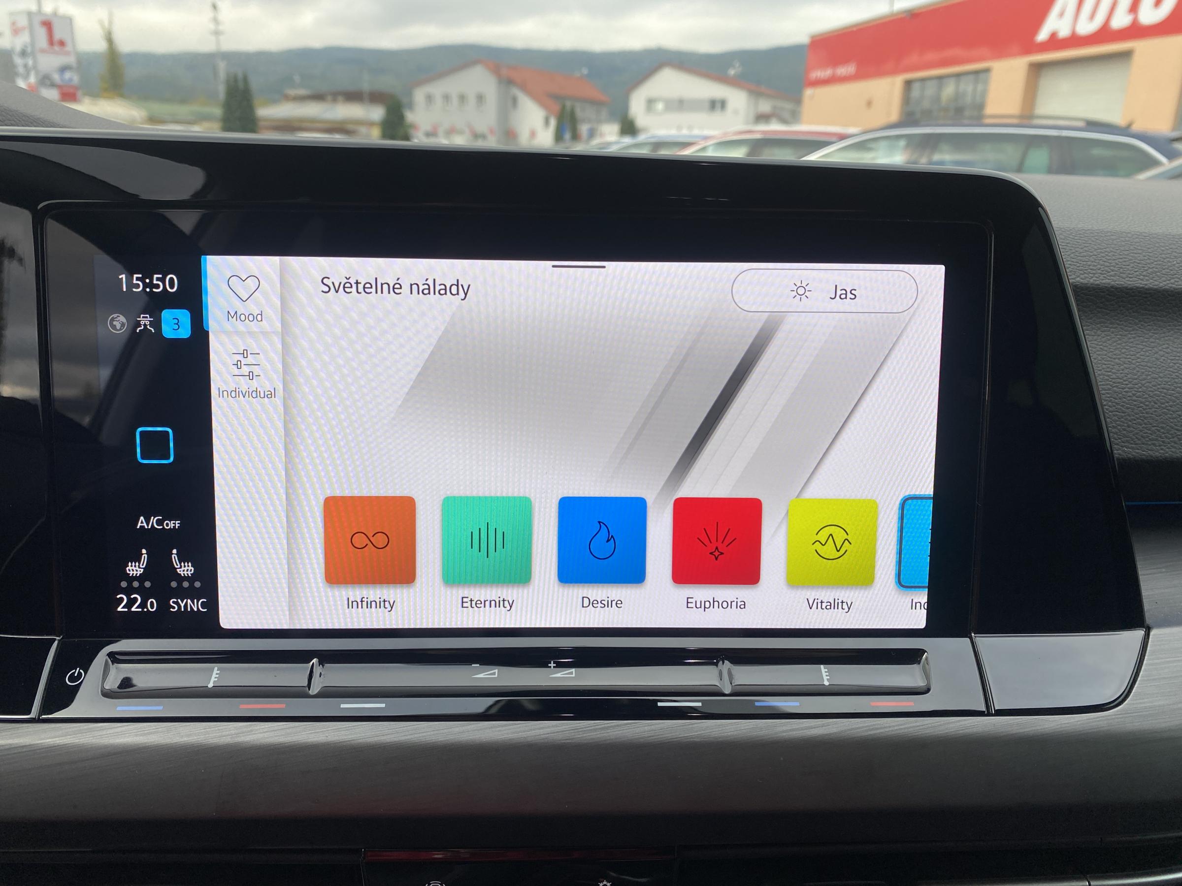 Volkswagen Golf, 2022 - pohled č. 17