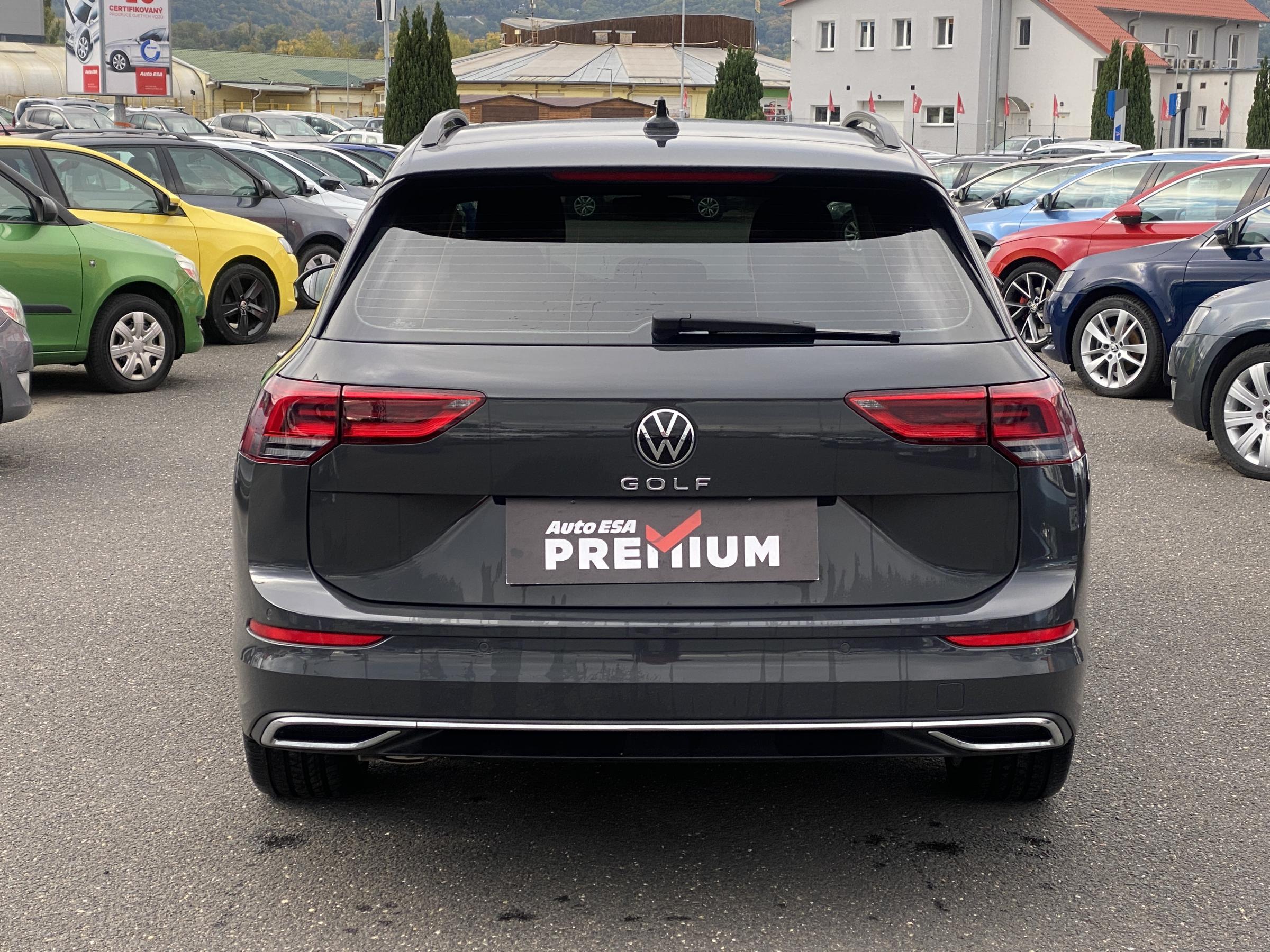 Volkswagen Golf, 2022 - pohled č. 5