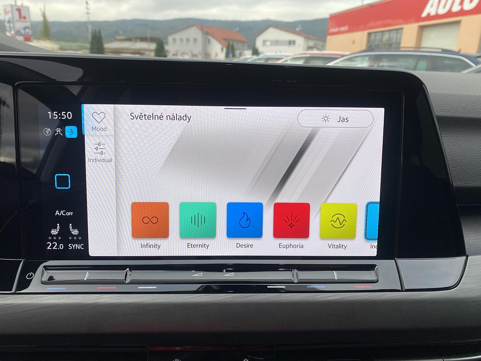 Volkswagen Golf 1.5 TSI 