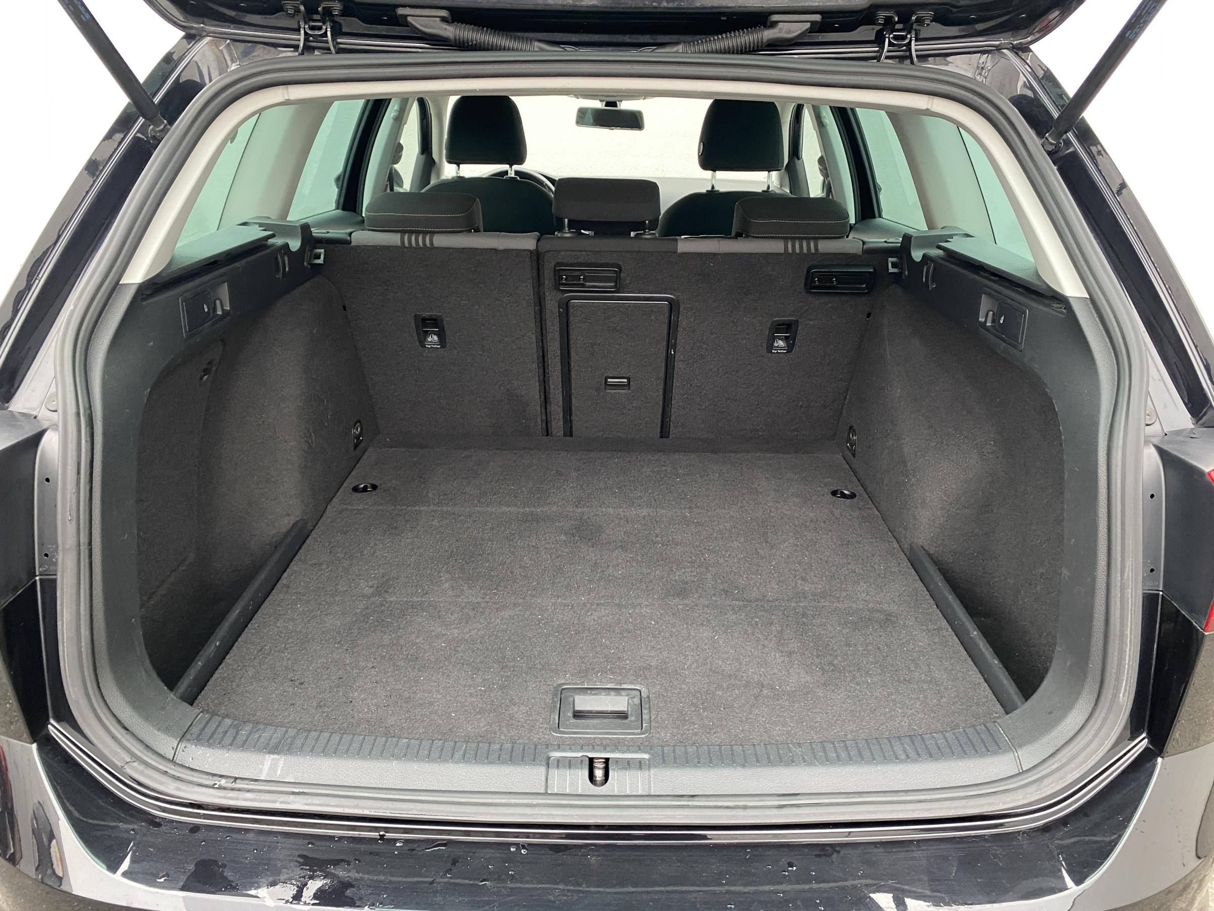 Volkswagen Golf, 2016 - pohled č. 7