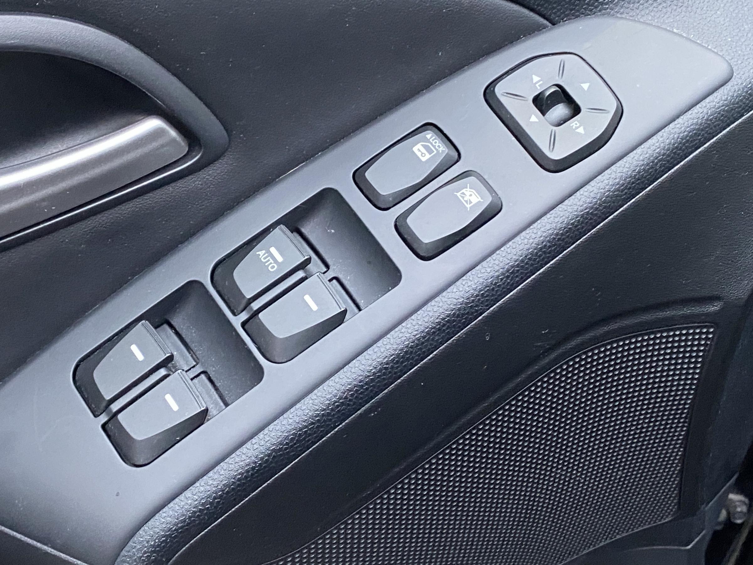 Hyundai ix35, 2012 - pohled č. 11