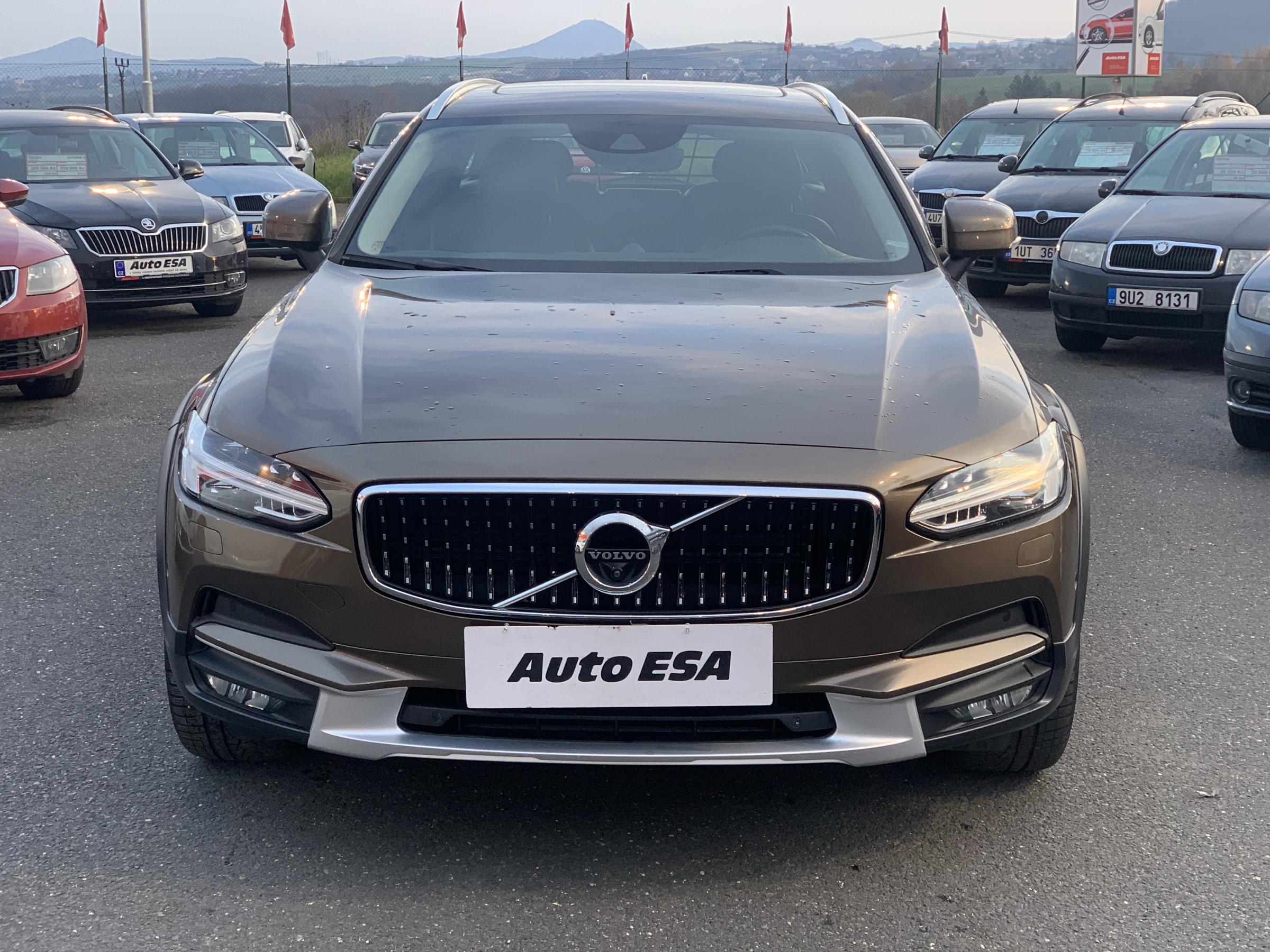 Volvo V90, 2017 - pohled č. 2