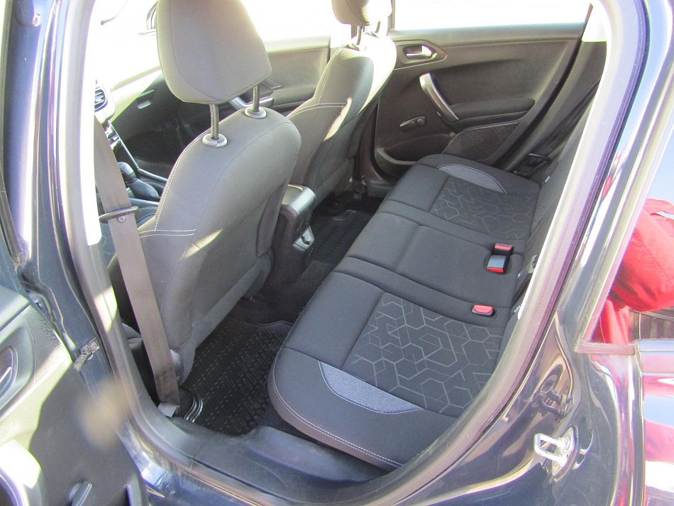 Peugeot 2008 1.2 PT Active