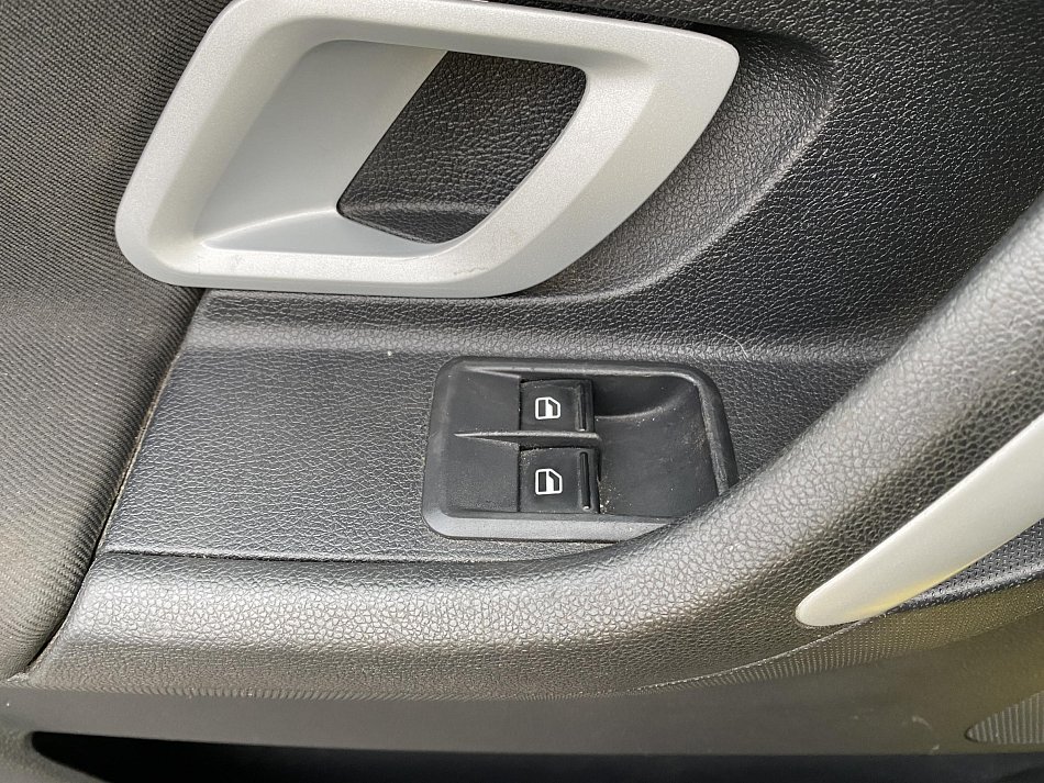 Škoda Fabia II 1.2 HTP Ambiente