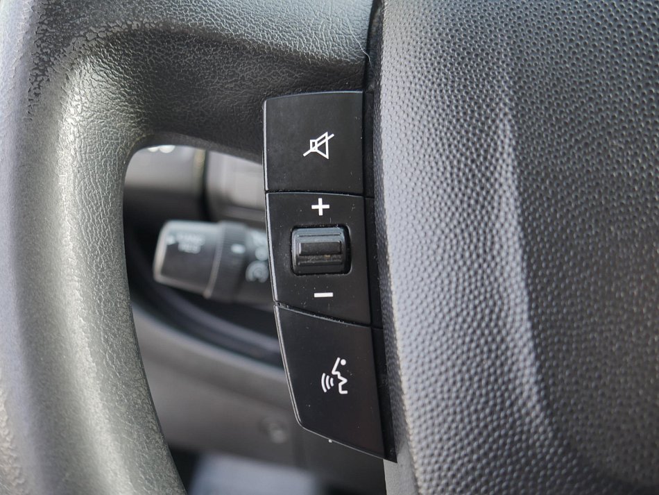 Peugeot Boxer 2.0HDi  L1H1 CHLADÍCÍ