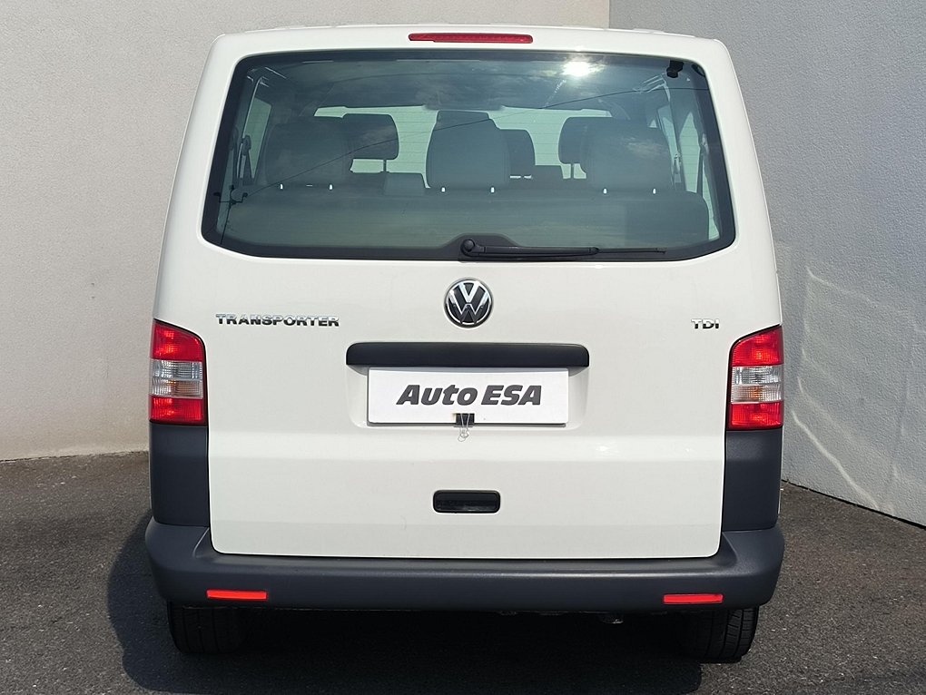Volkswagen Transporter 2.0TDi  9míst