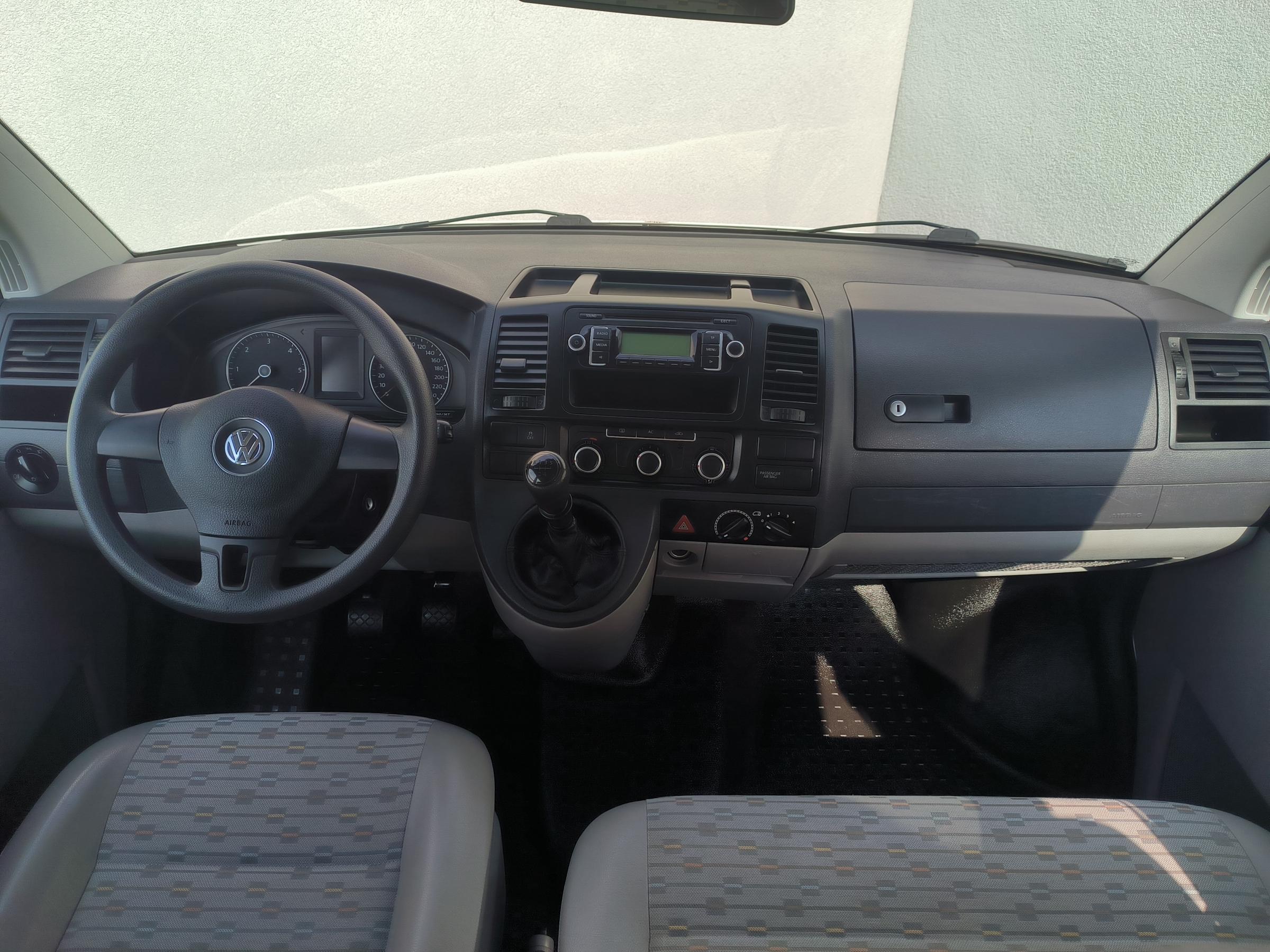 Volkswagen Transporter, 2010 - pohled č. 8