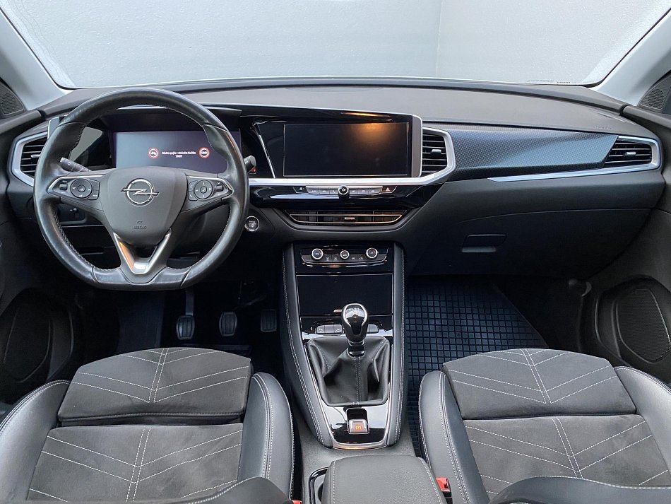 Opel Grandland 1.2 T GS Line