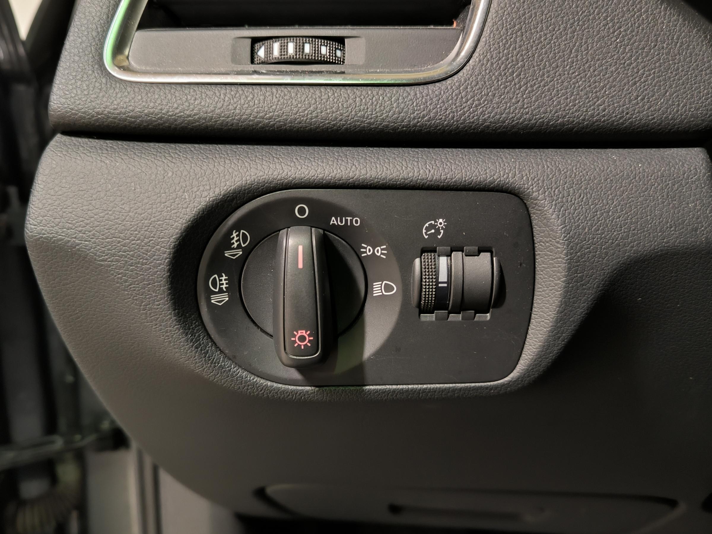 Audi Q3, 2012 - pohled č. 16