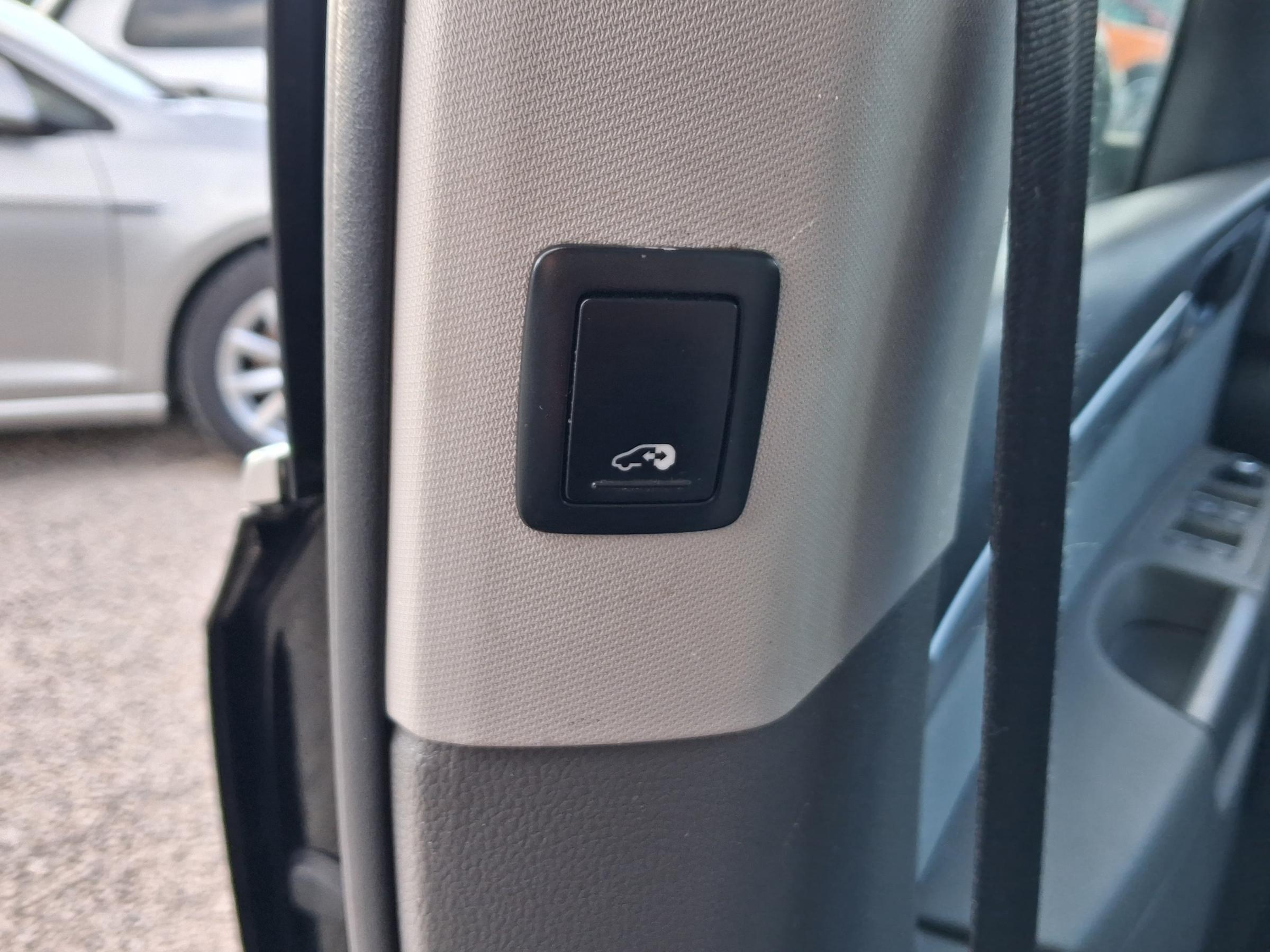 Volkswagen Sharan, 2010 - pohled č. 19