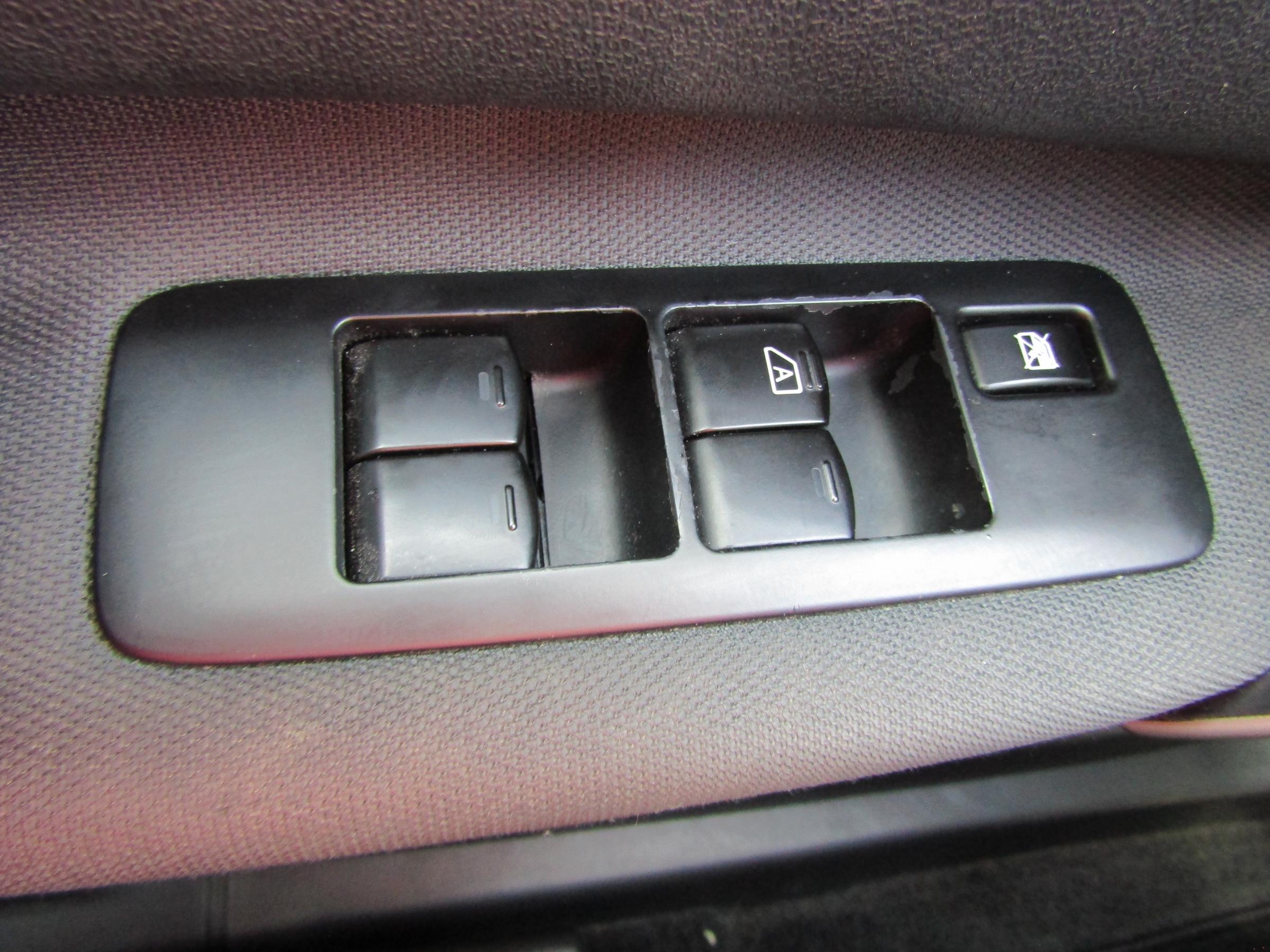 Nissan Qashqai, 2012 - pohled č. 15