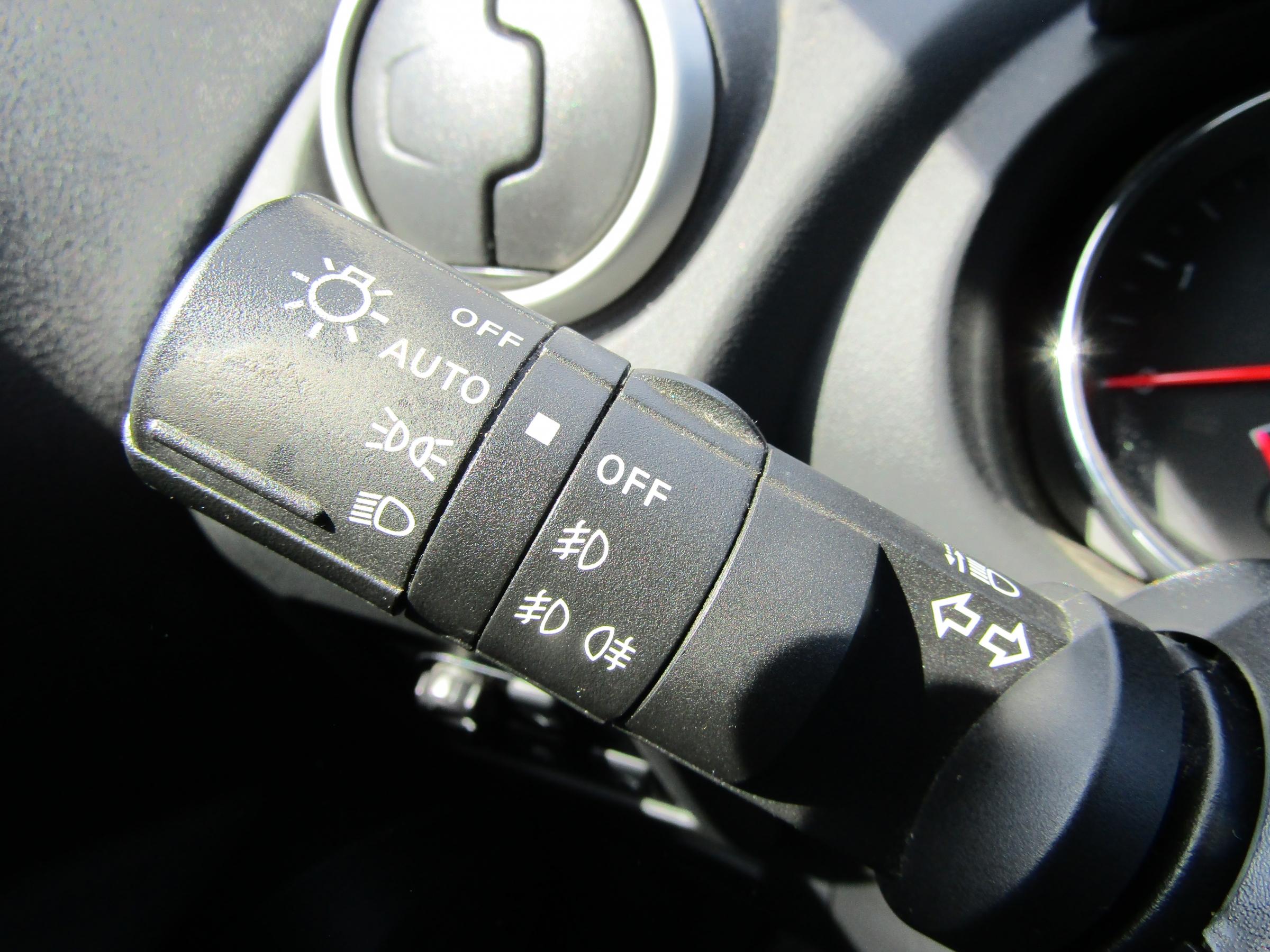 Nissan Qashqai, 2012 - pohled č. 17