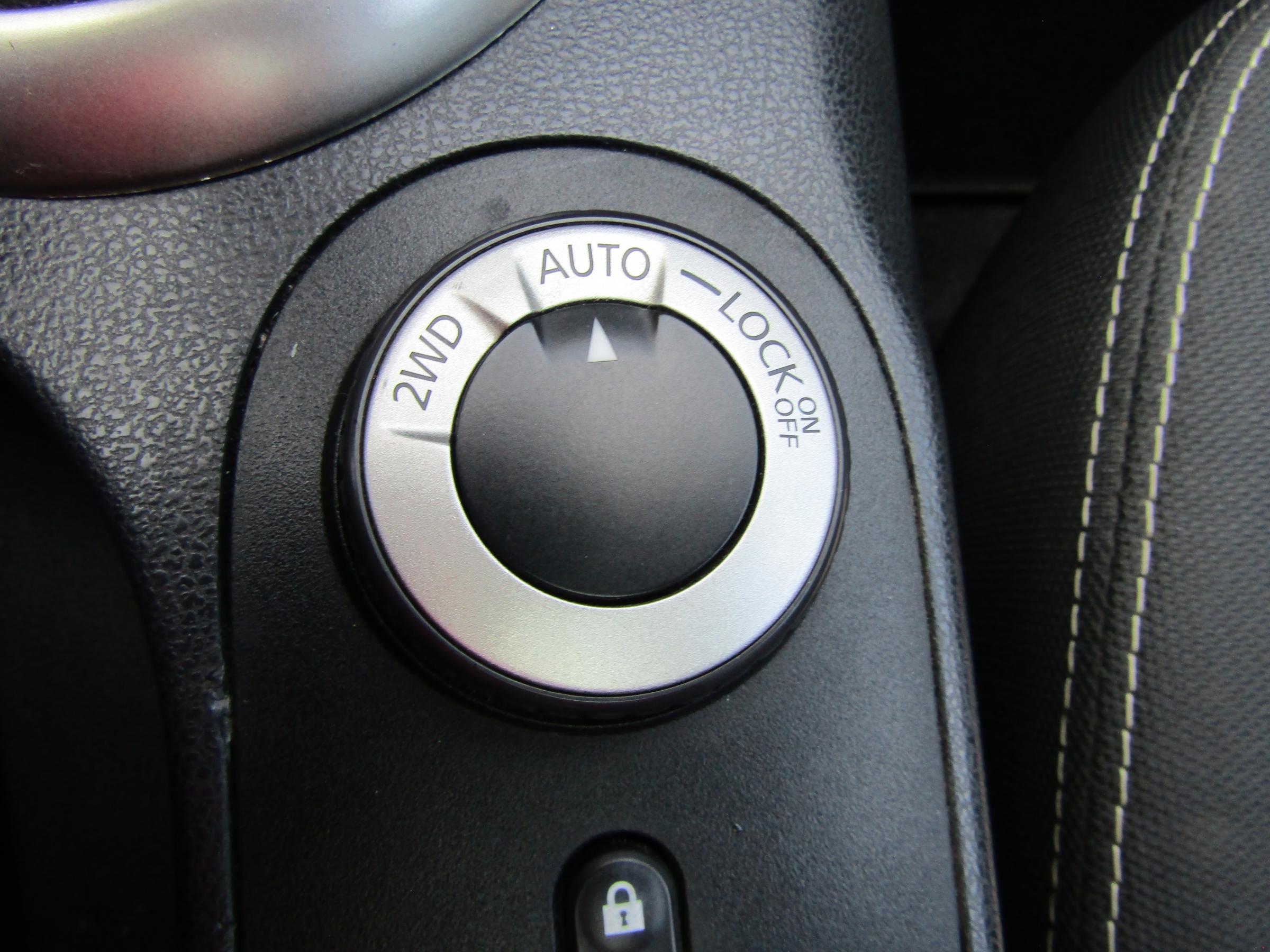 Nissan Qashqai, 2012 - pohled č. 20