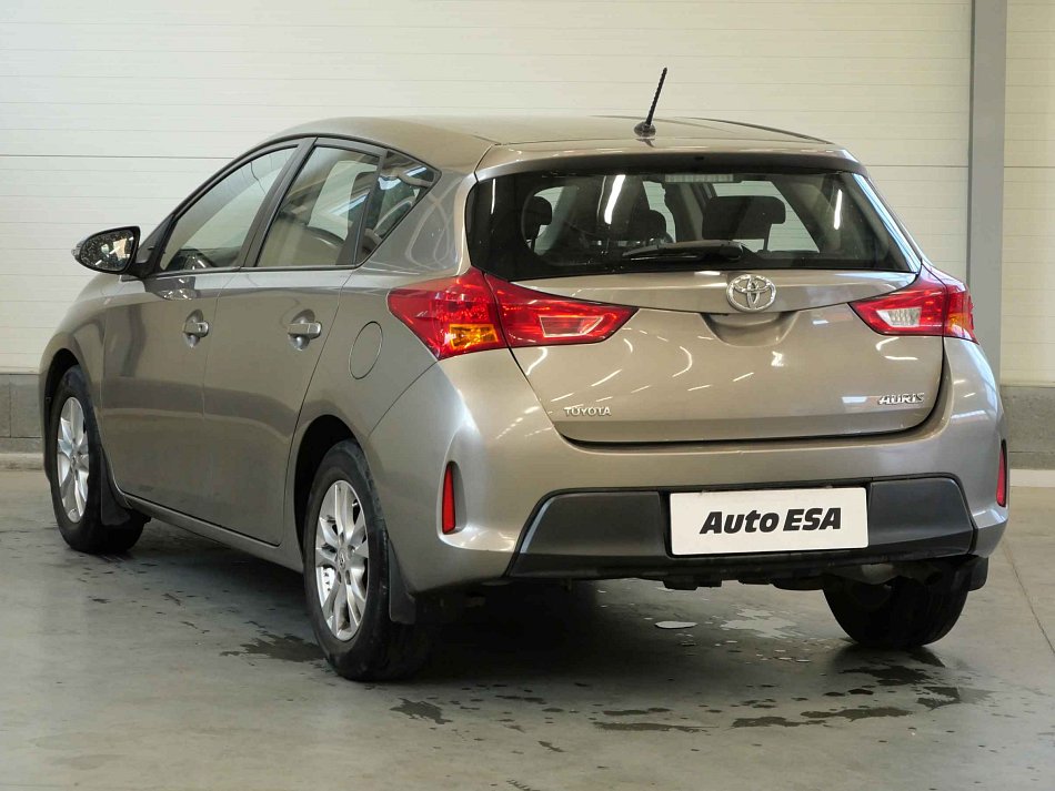 Toyota Auris 1.3i 
