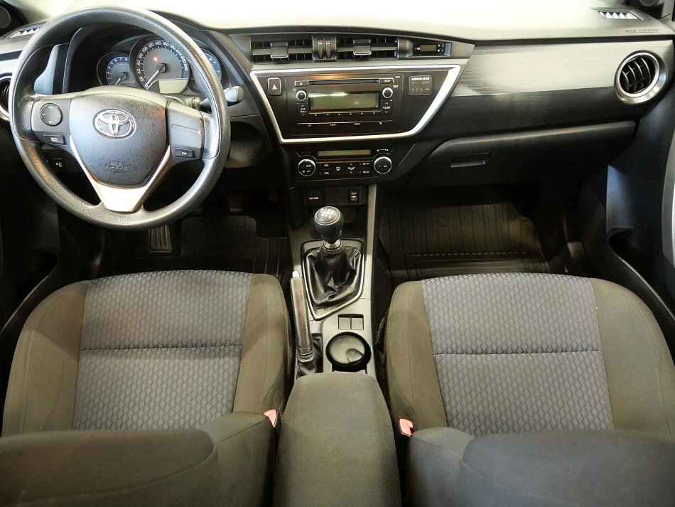 Toyota Auris 1.3i 