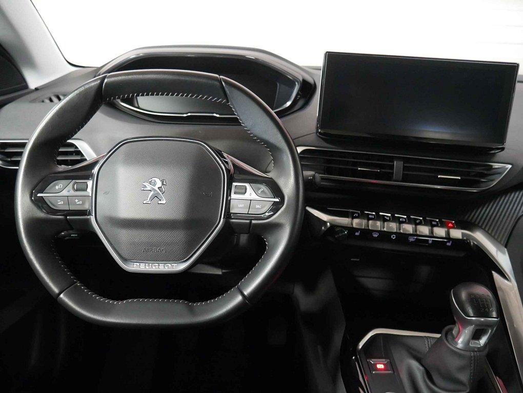 Peugeot 3008 1.2PT 