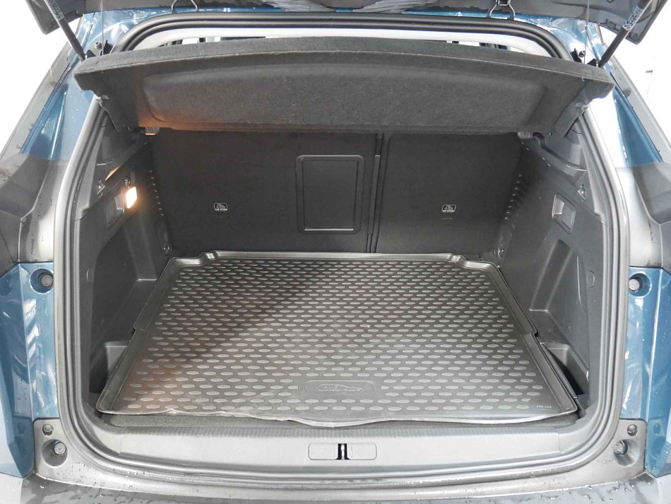 Peugeot 3008 1.2PT 