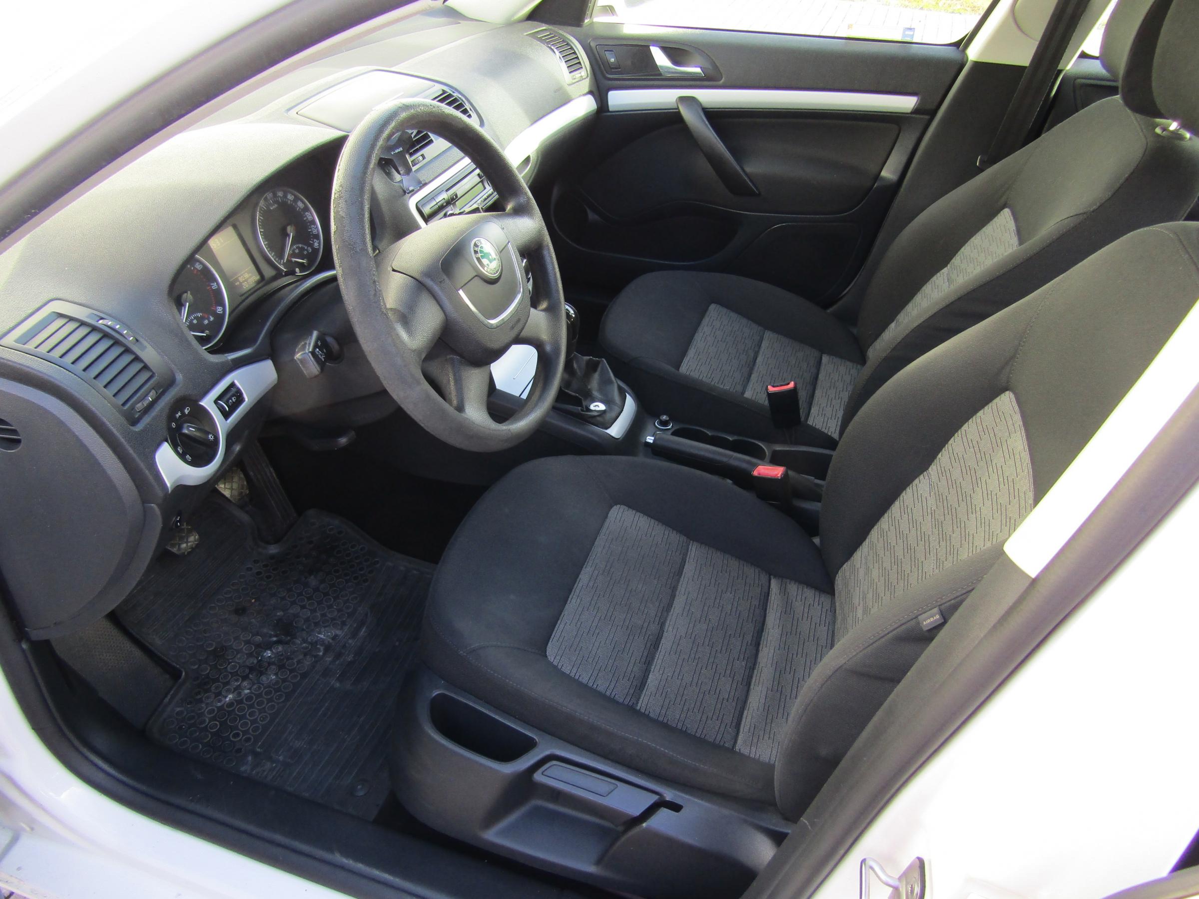 Škoda Octavia II, 2009 - pohled č. 9