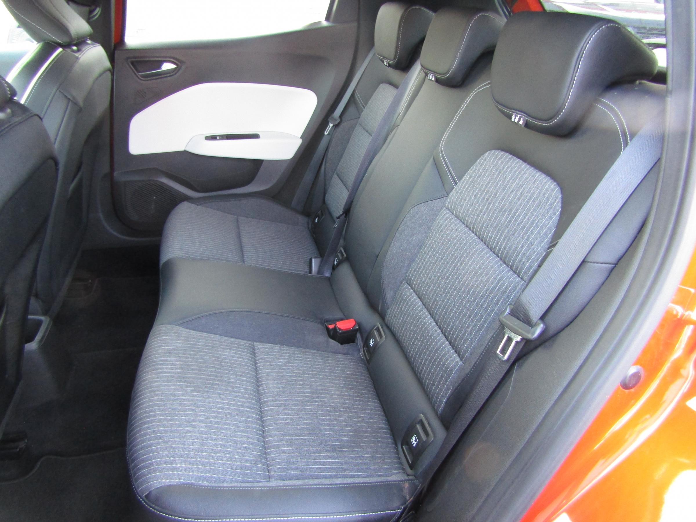 Renault Clio, 2019 - pohled č. 10