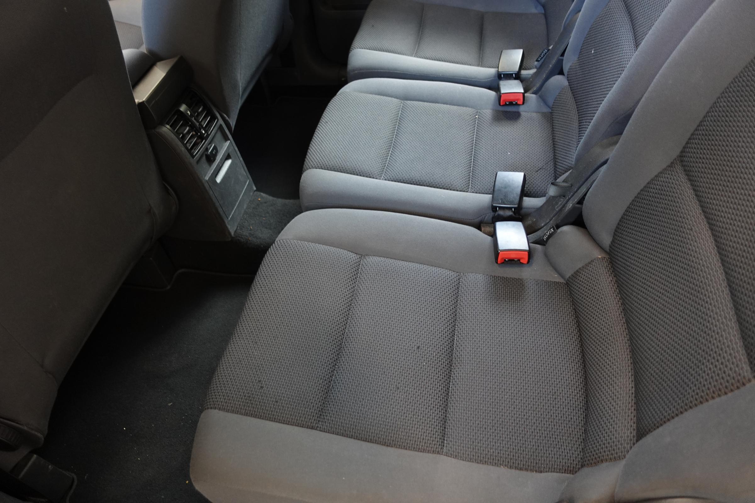 Volkswagen Touran, 2010 - pohled č. 11