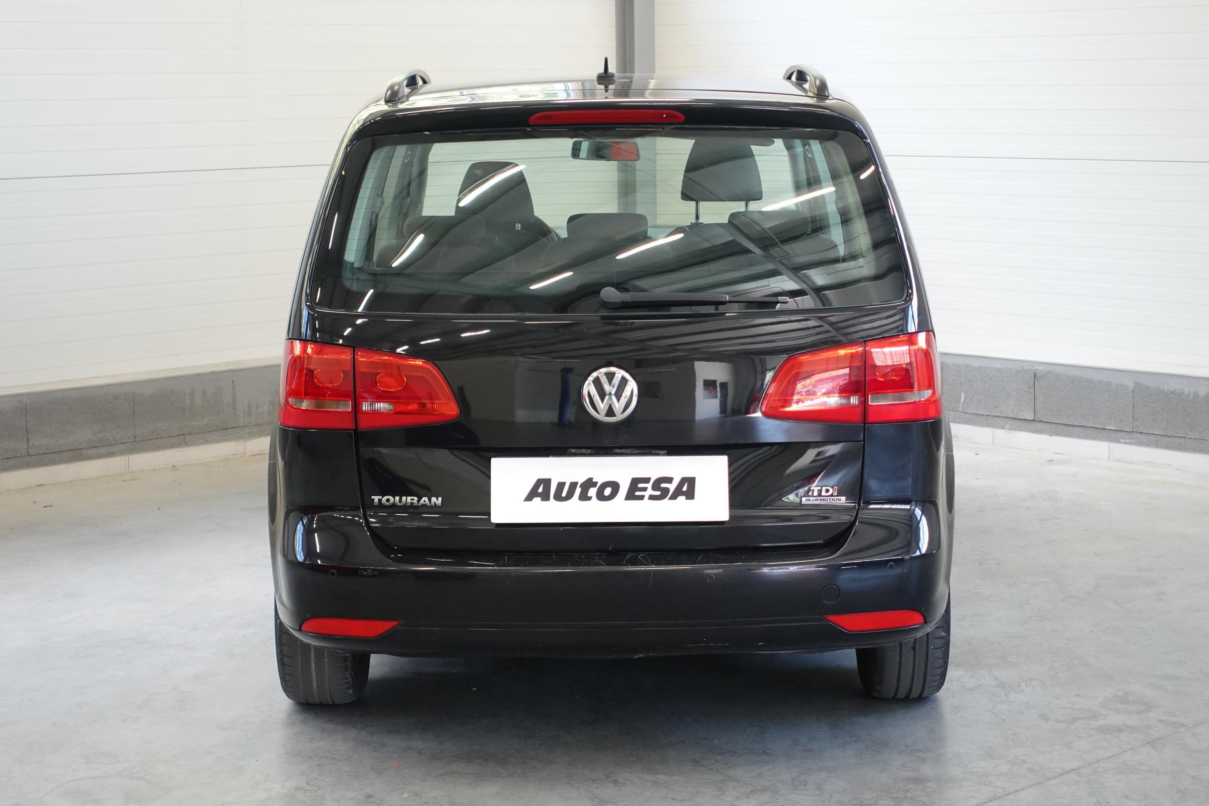 Volkswagen Touran, 2010 - pohled č. 5