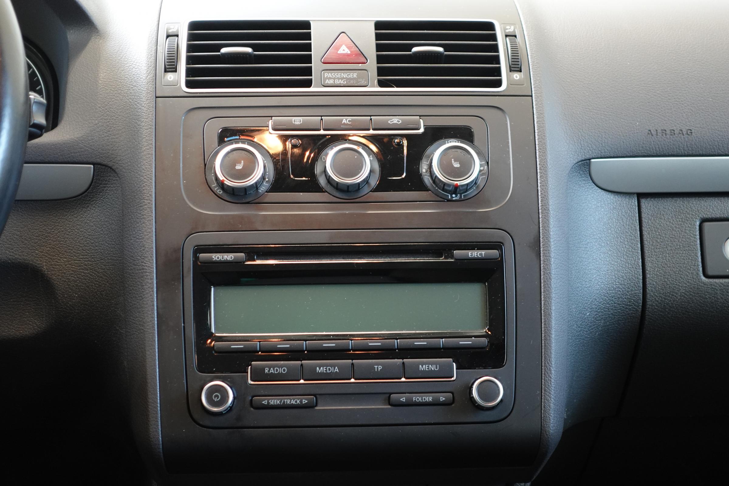 Volkswagen Touran, 2010 - pohled č. 9