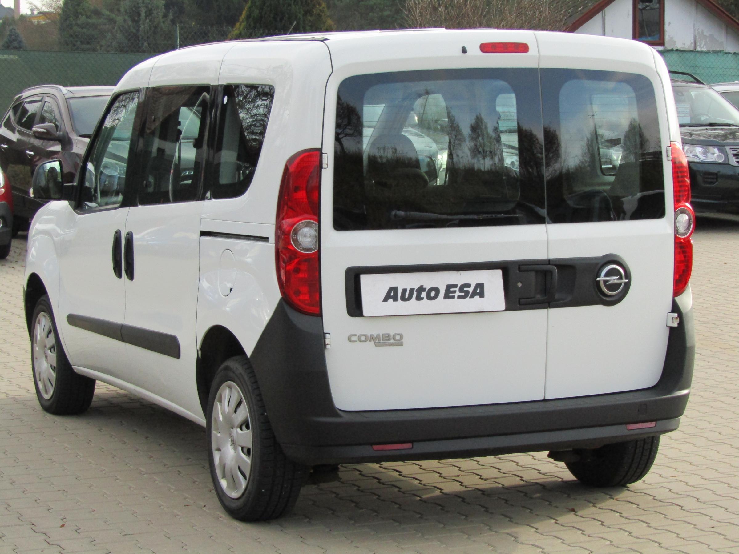 Opel Combo, 2016 - pohled č. 6