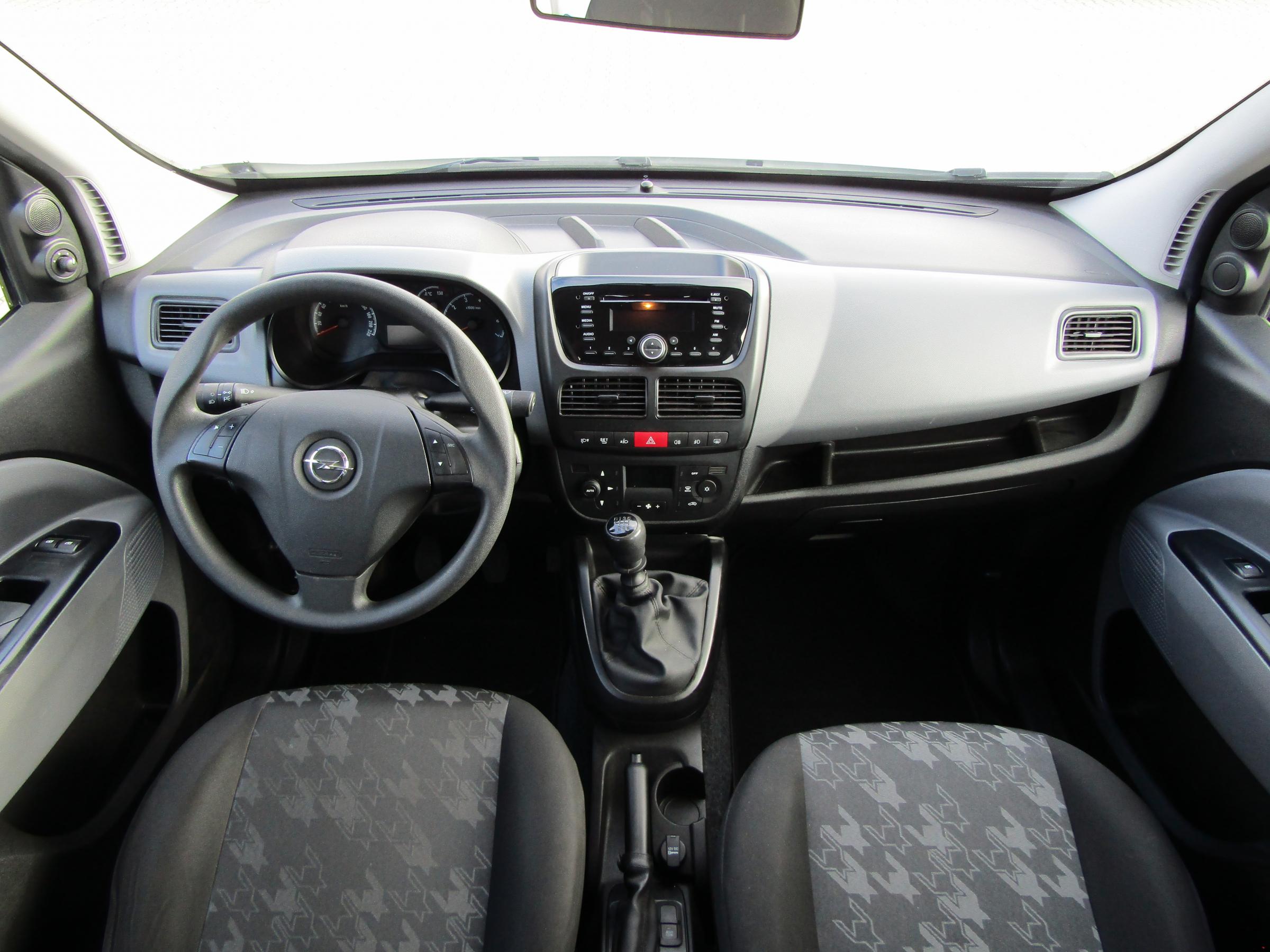 Opel Combo, 2016 - pohled č. 8