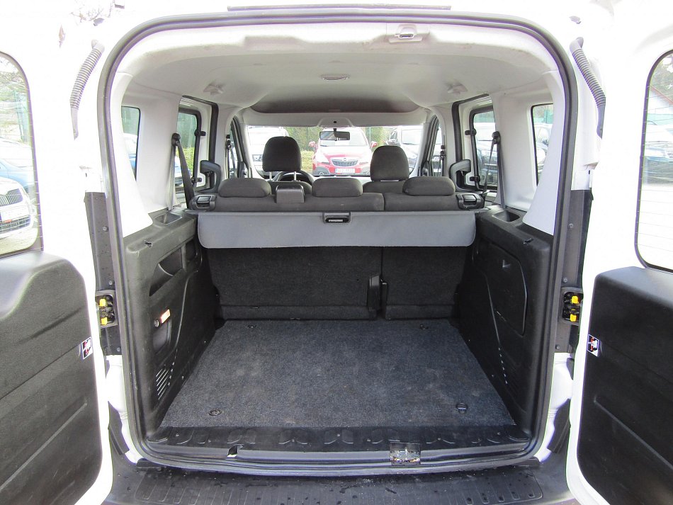 Opel Combo 1.4T 