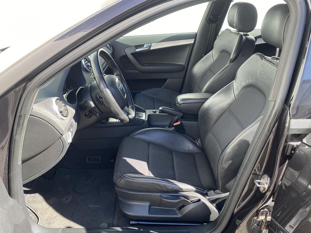 Audi A3 2.0 TDi S-line