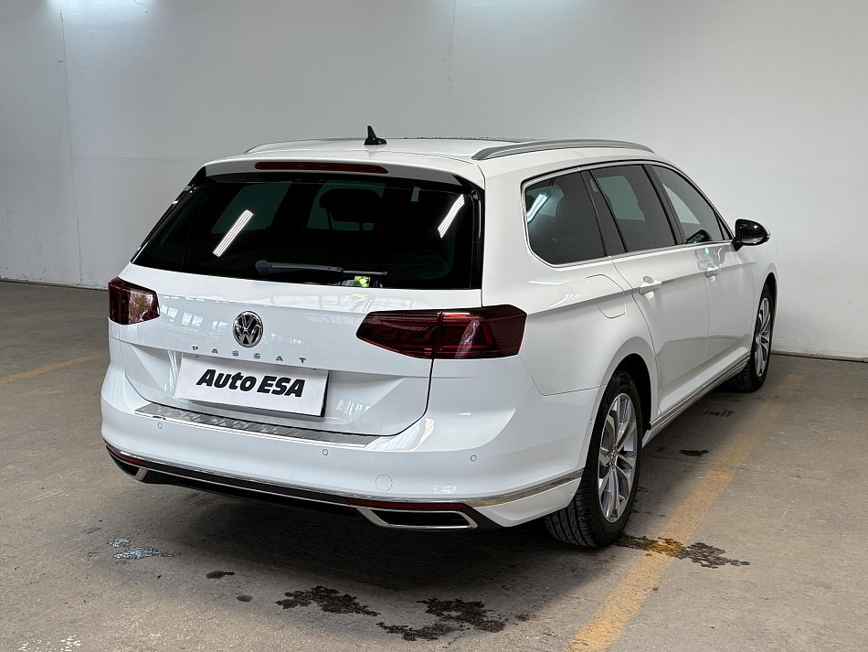 Volkswagen Passat 2.0 TDi 