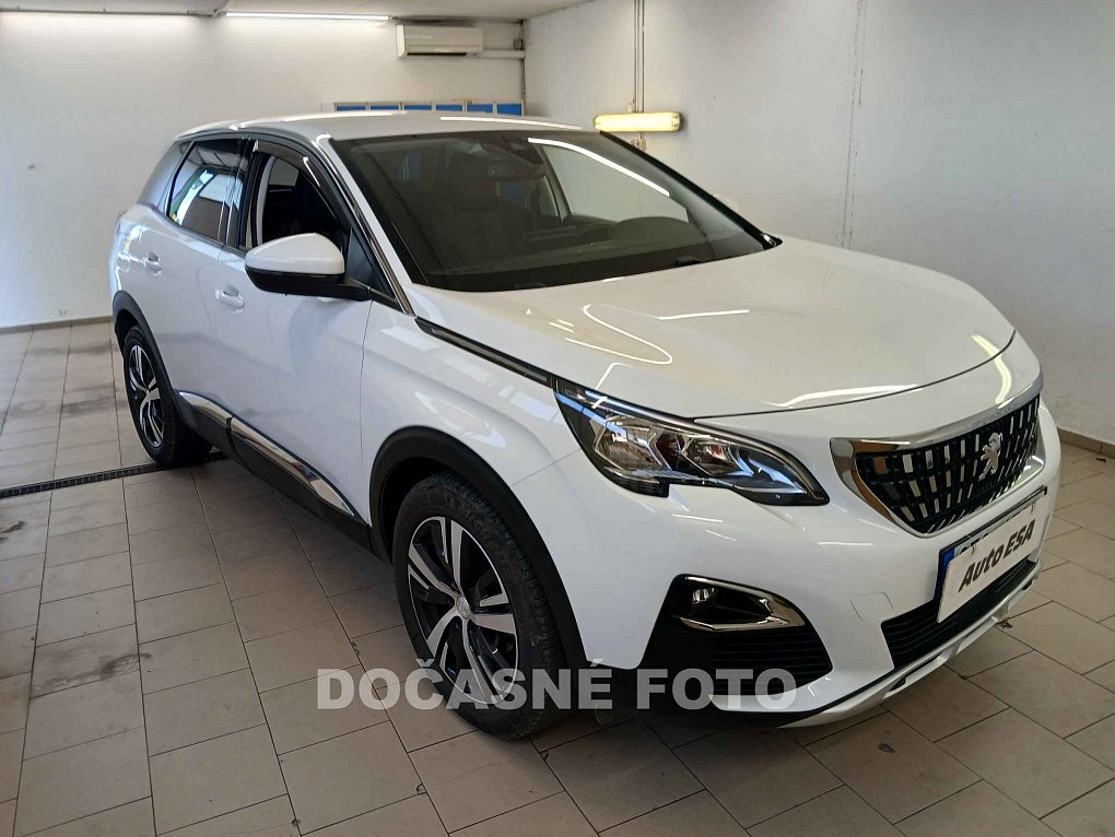 Peugeot 3008 1.2 PT 
