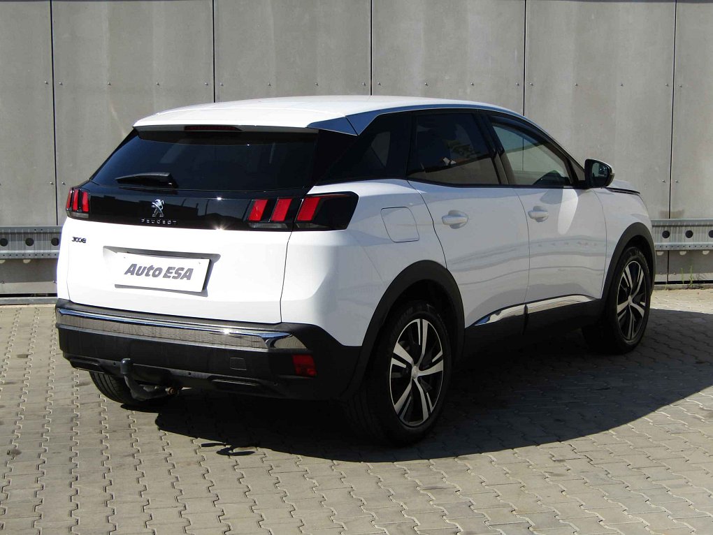 Peugeot 3008 1.2 PT 