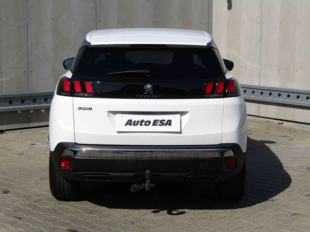 Peugeot 3008 1.2 PT 