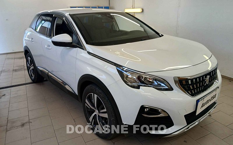 Peugeot 3008 1.2 PT 