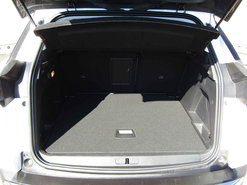 Peugeot 3008 1.2 PT 