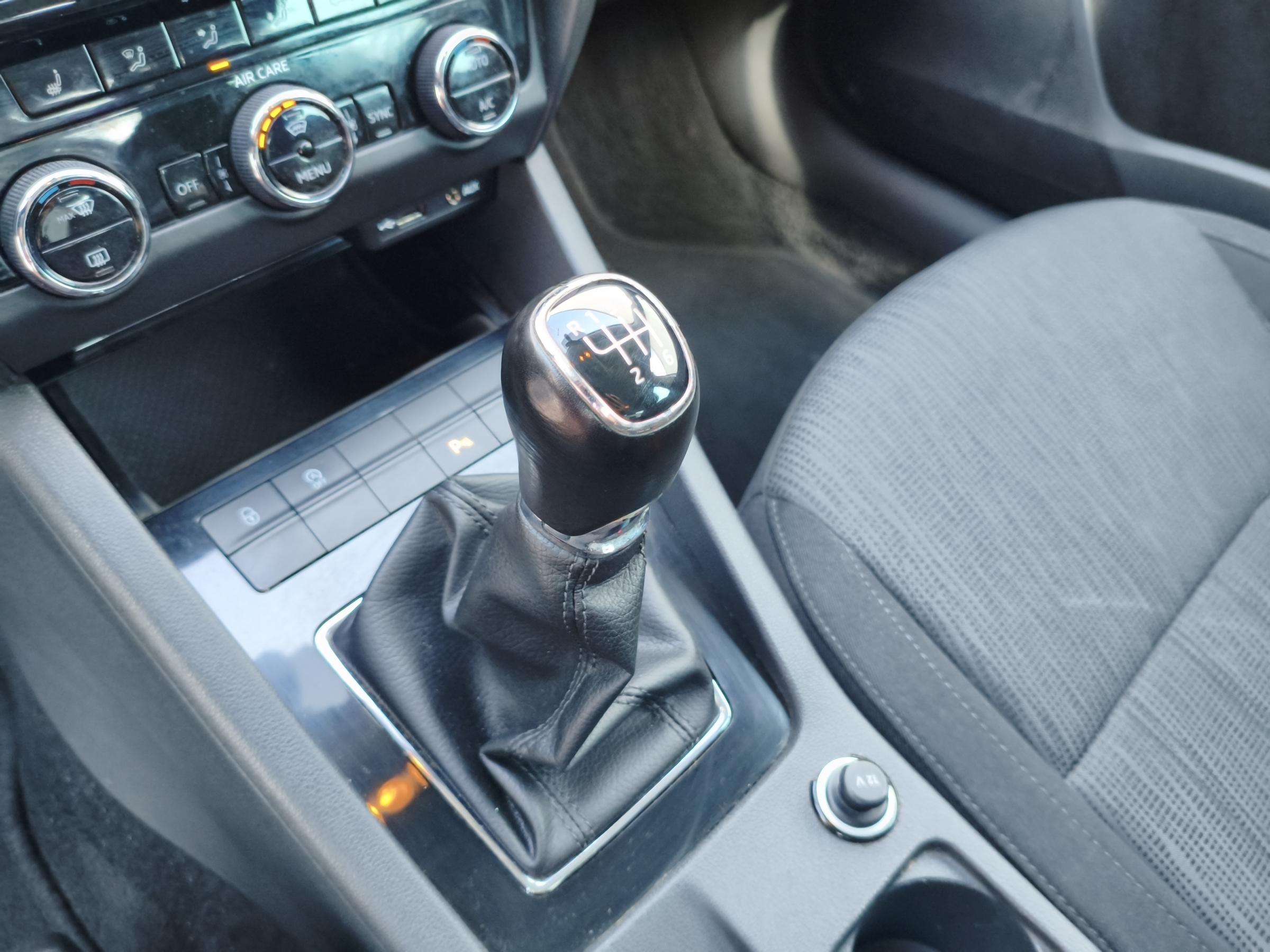 Škoda Octavia III, 2017 - pohled č. 19