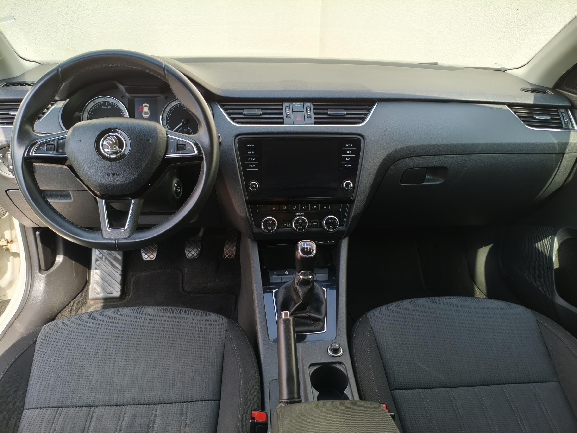 Škoda Octavia III, 2017 - pohled č. 9